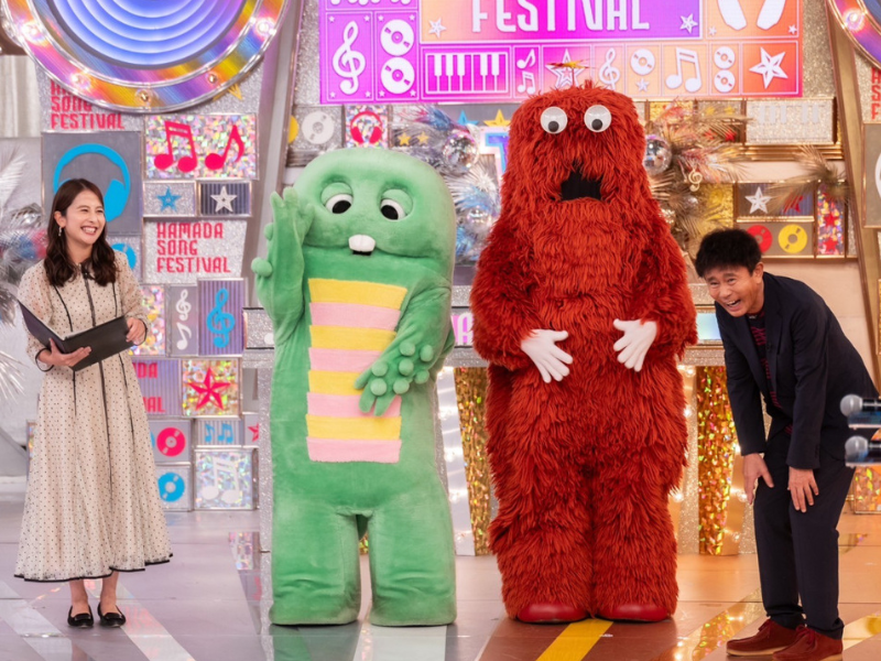 『ハマダ歌謡祭★オオカミ少年』ジェシーとガチャピンがKinKi Kidsの名曲「全部だきしめて」を熱唱!