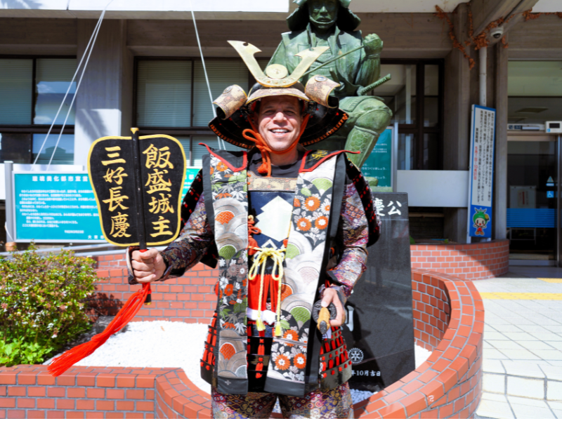 『第9回 三好長慶公武者行列 in 大東』吉本新喜劇初の外国人座員ジャボリが主役・三好長慶公に決定!