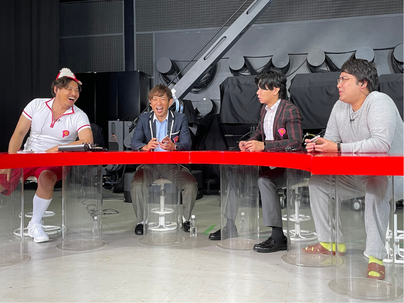 アルコ&ピースとマヂラブ出演! 新感覚バラエティ『ヨソの番組乗っかりクイズ 寄生番組パラサイト』10月18日、25日放送!