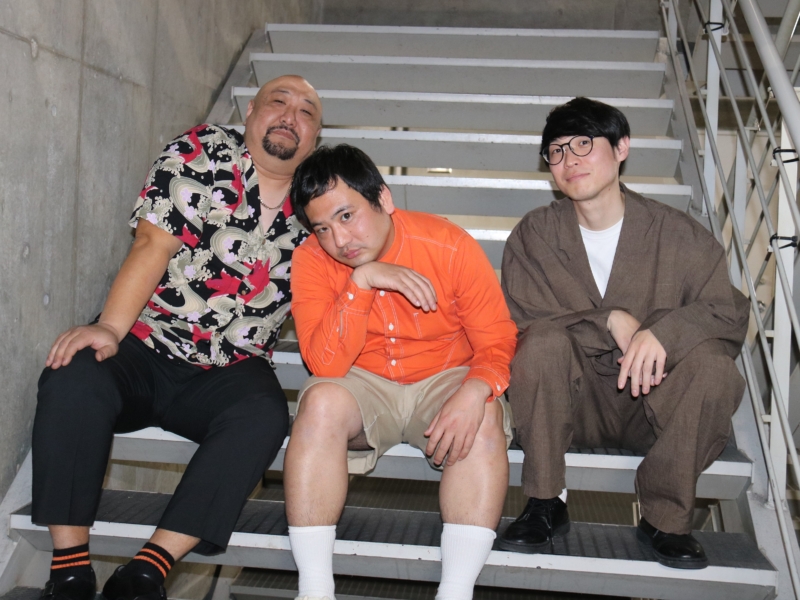 あのちゃんが「記憶を消してもう1回見たい」と絶賛したスクラップスとは!? 『おもしろ荘』準優勝で2025年ブレイク必至【20問20答】