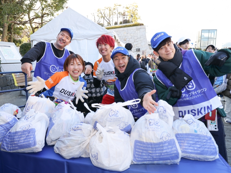 ゴミを拾いながら走る「プロギングランナー」も登場! ダスキン清掃活動でわかった大阪マラソンの“意外な落とし物”