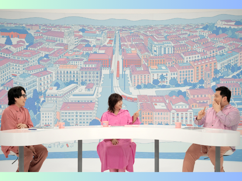 恋愛リアリティショー初MCの小泉今日子＆令和ロマン インタビュー映像解禁! Netflixリアリティシリーズ『オフライン ラブ』