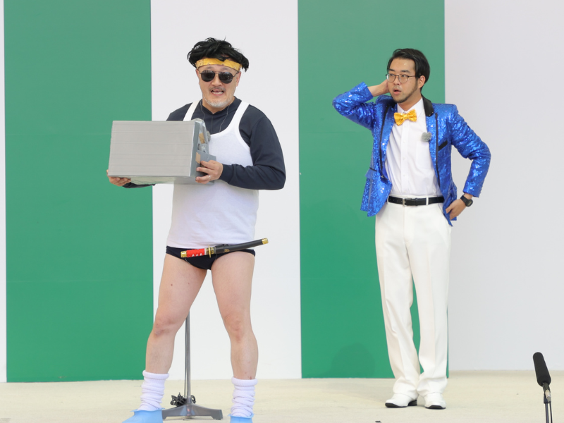 隣人・中村プロデュース 『口パクコメディ』、大阪・関西万博「よしもとwaraii myraii館」でスタート！