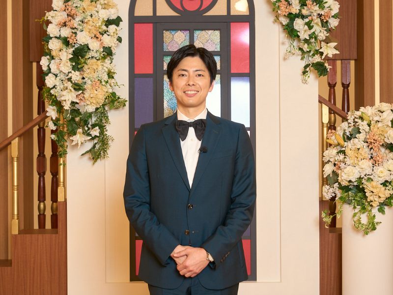 進行役のコットン西村が語る ABEMA『ウェディングウォーズ』の魅力! 2025年後半の目標は“お笑い賞レース”で「最後の1組になりたい」