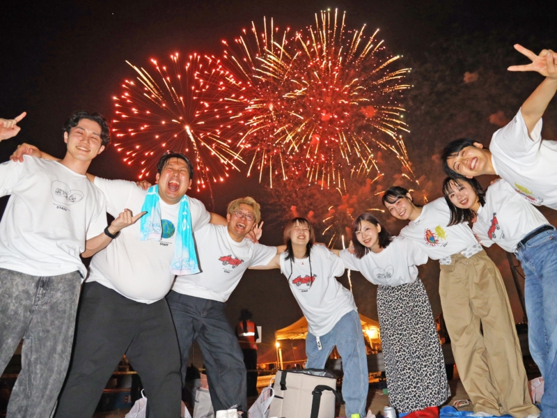 今年も人気芸人が千葉・幕張「花火フェスタ」に登場! “地元出身”レインボー・ジャンボ「信じられないくらい楽しいし、泣きそう！」