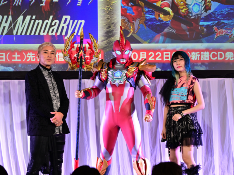 『ウルトラマンオメガ』ASH×MindaRynによる後期エンディングテーマ「共鳴レボリューション」を電撃初披露!