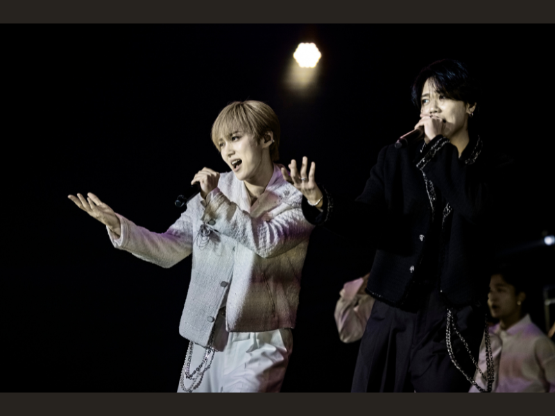 “INI”（アイエヌアイ）尾崎匠海&藤牧京介が初フェス出演! 多彩なセットリスト、圧巻の歌唱力で観客を魅了!