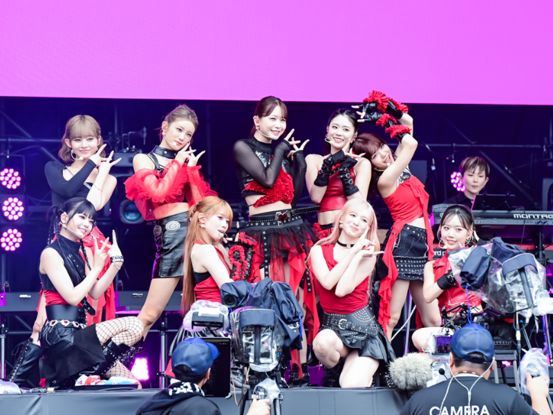 ME:I（ミーアイ）フェスならではのメドレーやファン待望の新曲披露! 初の全編生バンドで魅せる圧巻のステージ!