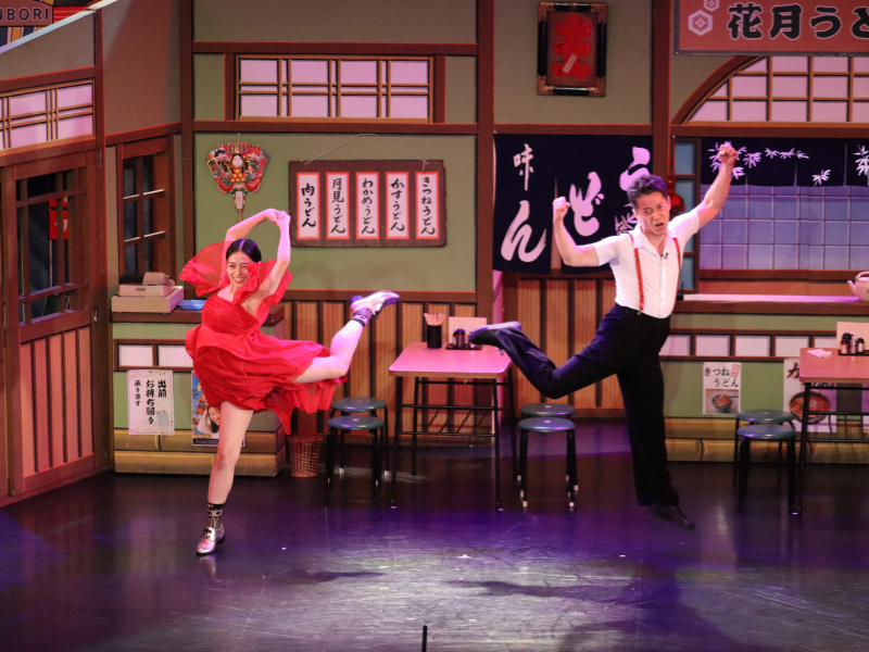 西川忠志の熱唱に客席もライブ状態で大興奮! 劇中歌『愛されオジになりたい』で歌手デビューのサプライズも