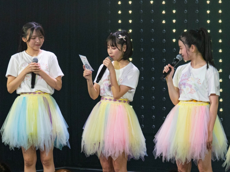 推しメンがファンからの直筆メッセージハガキを読み上げ! 手紙文化振興アンバサダーのNMB48が『ふみの日ウィーク』公演