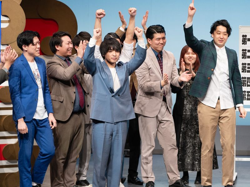 エバース率いる「国立エレファントボイーズ」が無敗で優勝決定! 1月の日本一決定戦に向け「関東を背負って行きますよ」【関東よしもと漫才リーグ第10戦】