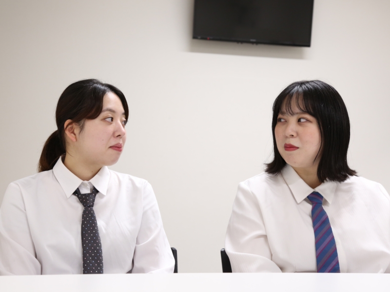 結成わずか3カ月で決勝進出の“ヤメピ”って何者!? キャラ被りの“鏡のような存在”の2人は「本番に強い」【THE W決勝直前インタビュー】