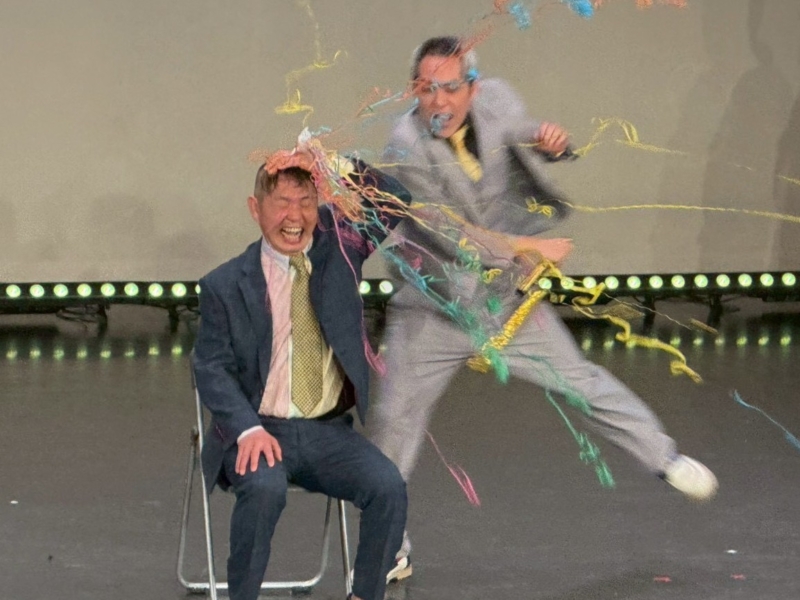 藤田兄さんの “芸歴疑惑”に兵動大樹がツッコミ「12年しかないやないか!」 40周年イベントに馴染みの芸人集結